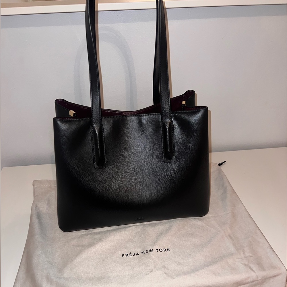 Freja New York brand new work bag. Comes with dust bag.